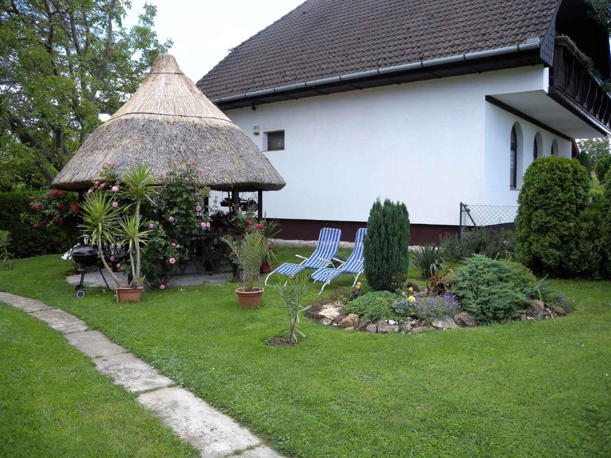 Apartment Balatonbereny 4 Eksteriør billede