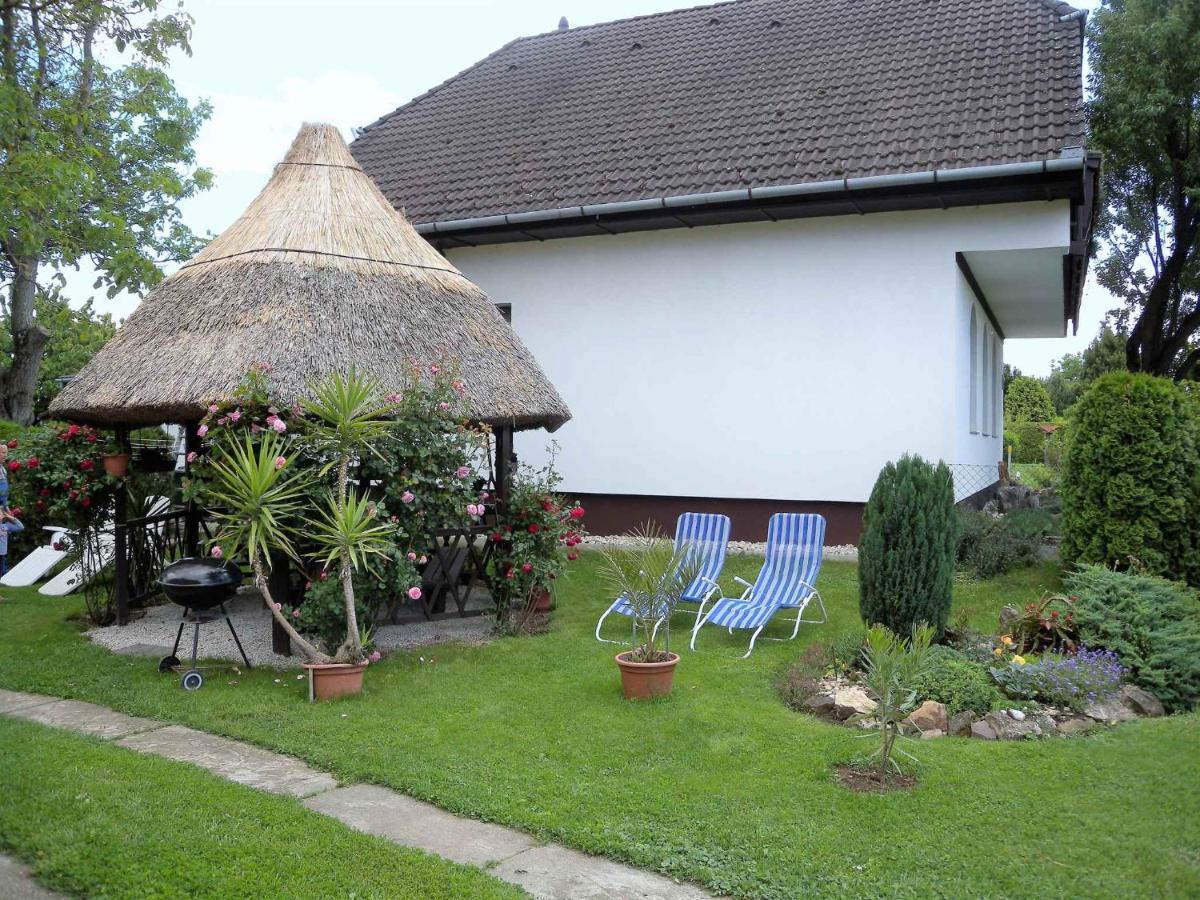 Apartment Balatonbereny 4 Eksteriør billede