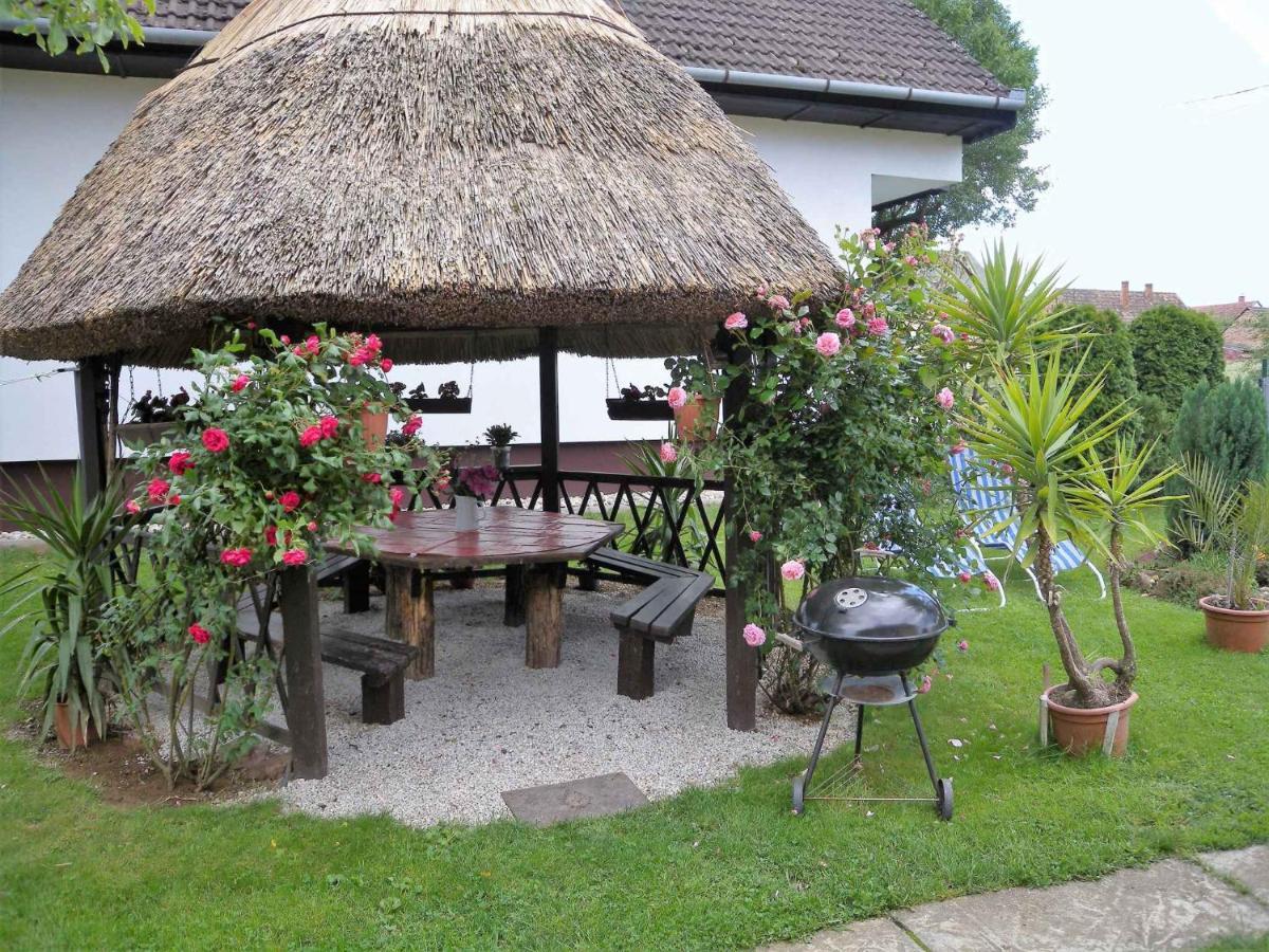 Apartment Balatonbereny 4 Eksteriør billede