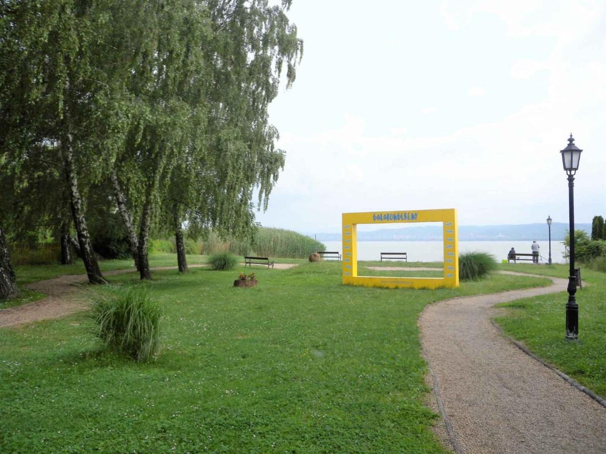 Apartment Balatonbereny 4 Eksteriør billede
